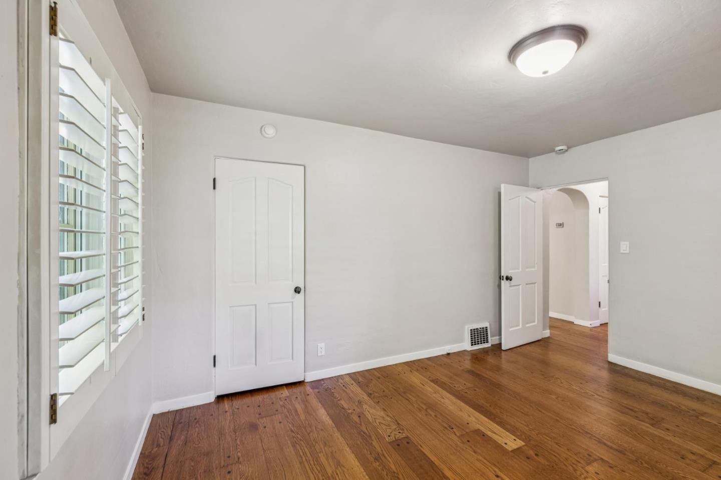 Detail Gallery Image 83 of 151 For 590 Center Dr, Palo Alto,  CA 94301 - 5 Beds | 3 Baths