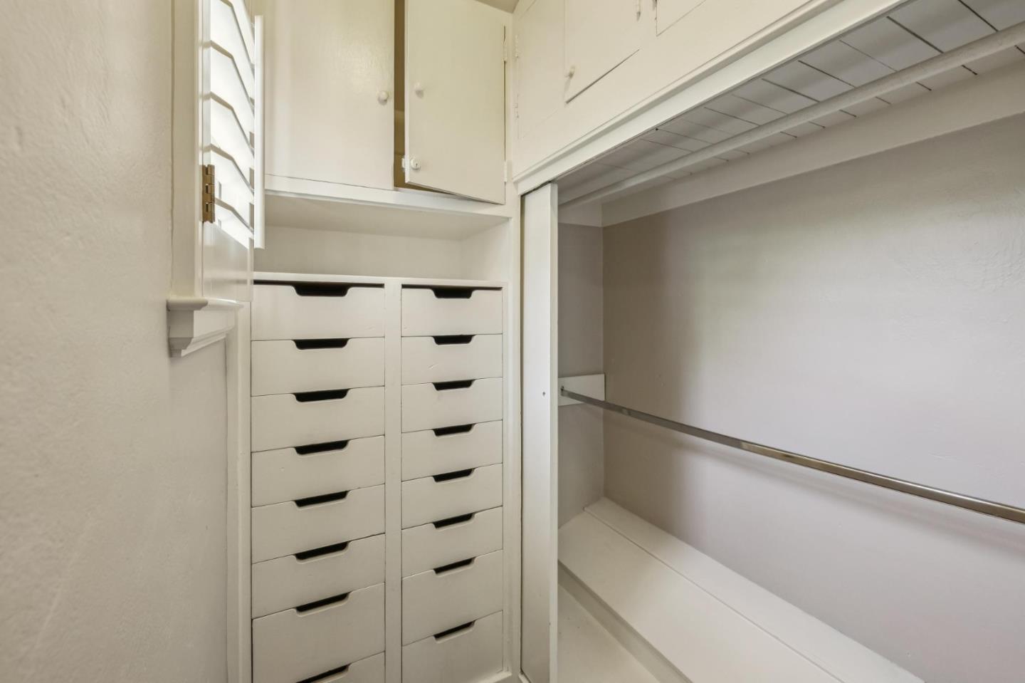 Detail Gallery Image 89 of 151 For 590 Center Dr, Palo Alto,  CA 94301 - 5 Beds | 3 Baths