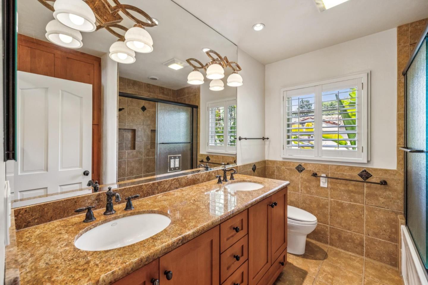 Detail Gallery Image 92 of 151 For 590 Center Dr, Palo Alto,  CA 94301 - 5 Beds | 3 Baths