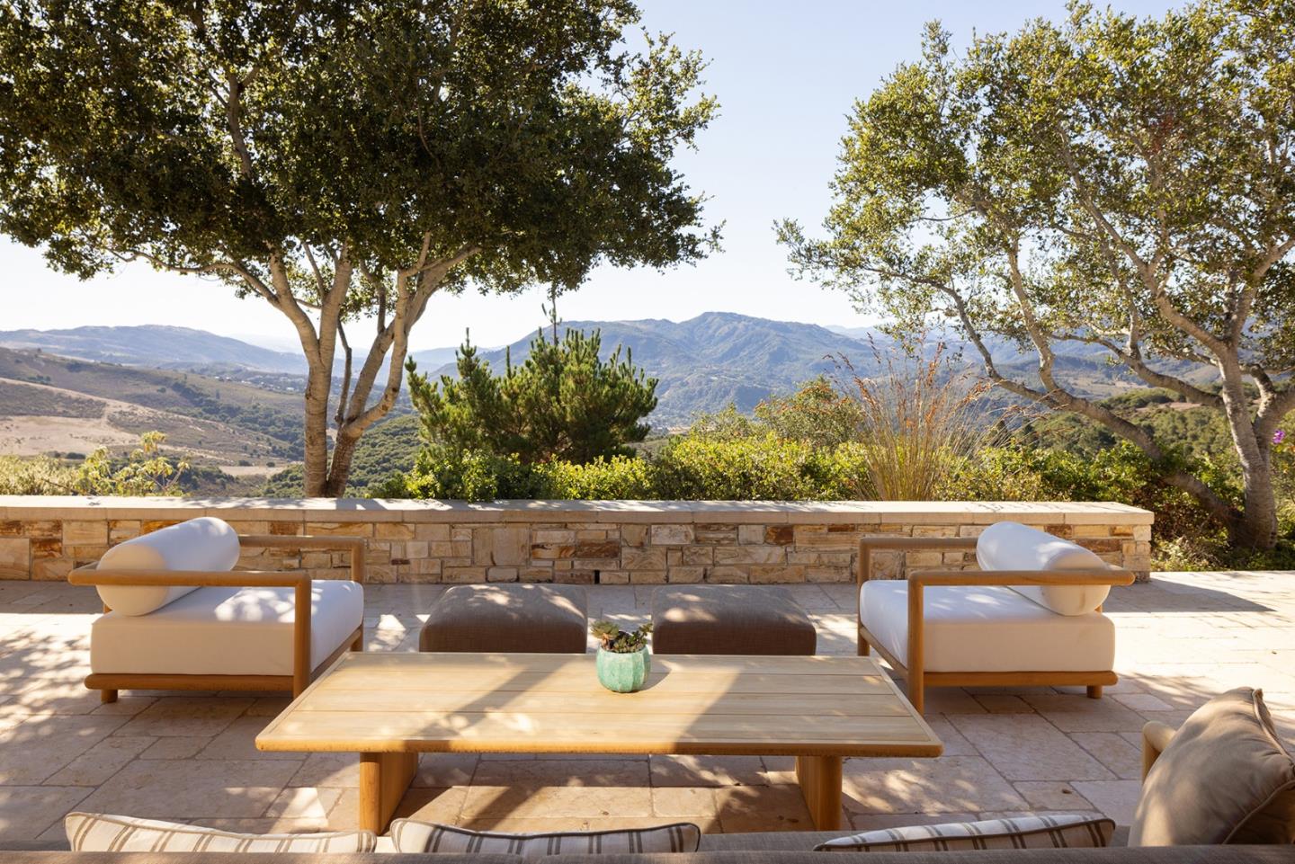 Detail Gallery Image 17 of 74 For 53 Marguerite, Carmel,  CA 93923 - 5 Beds | 5/1 Baths