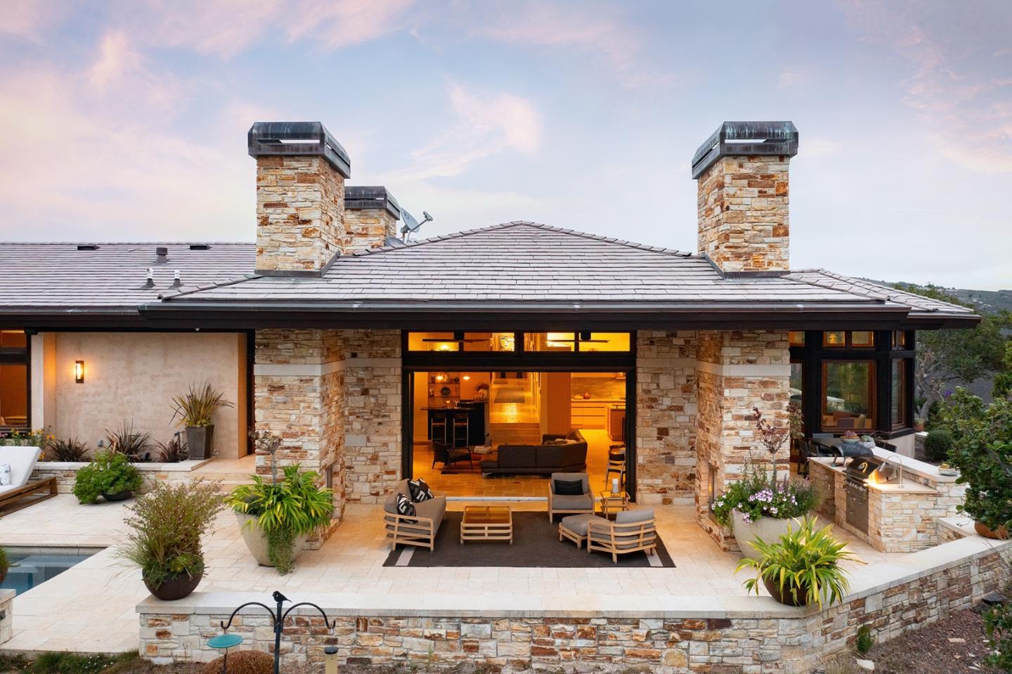 Detail Gallery Image 4 of 74 For 53 Marguerite, Carmel,  CA 93923 - 5 Beds | 5/1 Baths