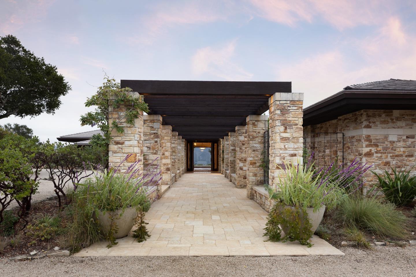 Detail Gallery Image 7 of 74 For 53 Marguerite, Carmel,  CA 93923 - 5 Beds | 5/1 Baths