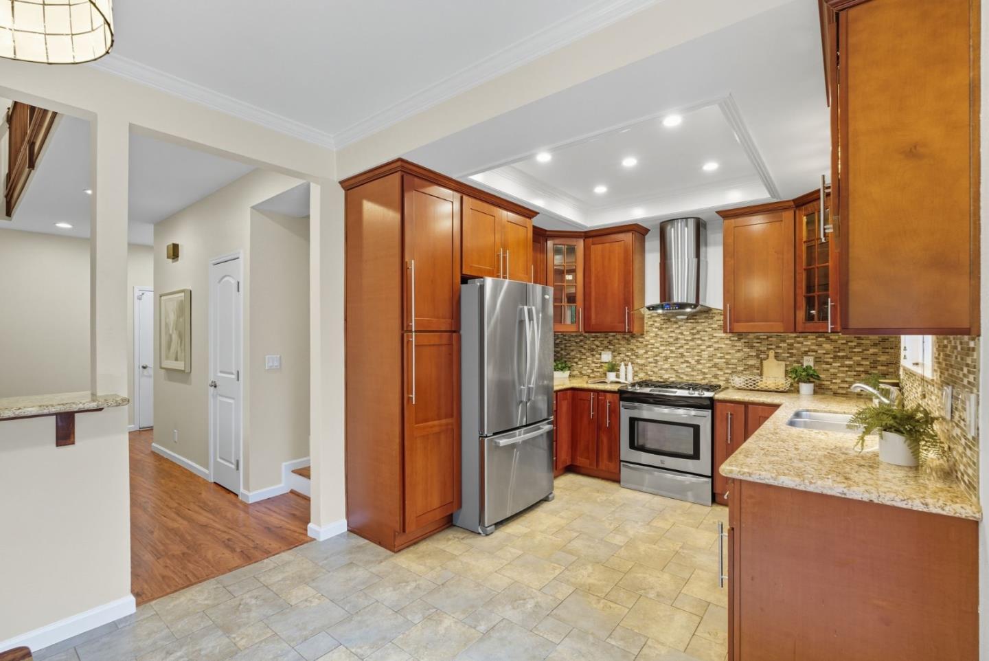 Detail Gallery Image 13 of 42 For 1299 Foxwood Dr, San Jose,  CA 95118 - 3 Beds | 2/1 Baths