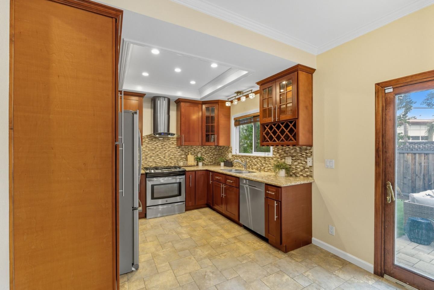 Detail Gallery Image 14 of 42 For 1299 Foxwood Dr, San Jose,  CA 95118 - 3 Beds | 2/1 Baths