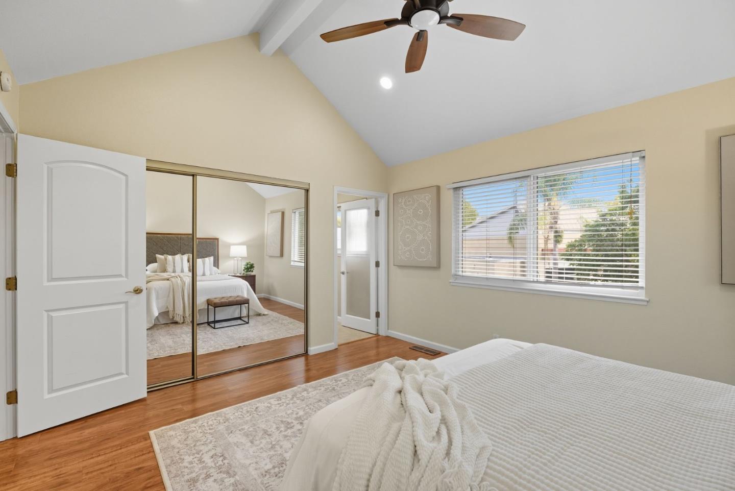 Detail Gallery Image 20 of 42 For 1299 Foxwood Dr, San Jose,  CA 95118 - 3 Beds | 2/1 Baths