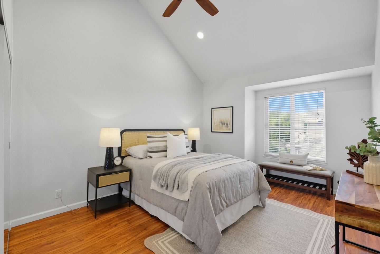 Detail Gallery Image 23 of 42 For 1299 Foxwood Dr, San Jose,  CA 95118 - 3 Beds | 2/1 Baths