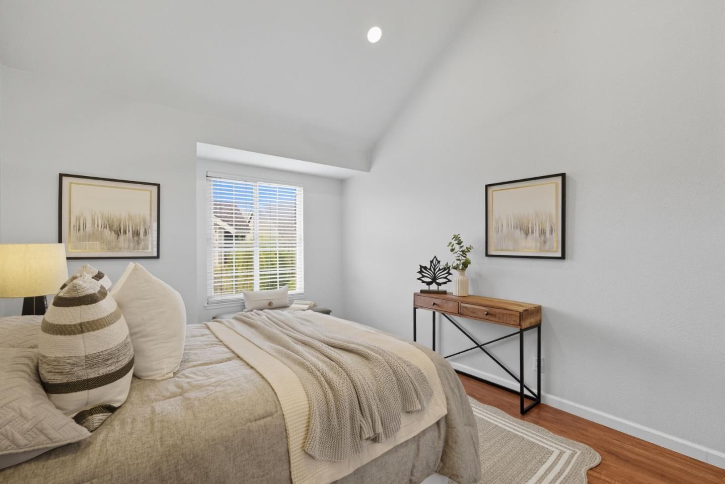 Detail Gallery Image 25 of 42 For 1299 Foxwood Dr, San Jose,  CA 95118 - 3 Beds | 2/1 Baths