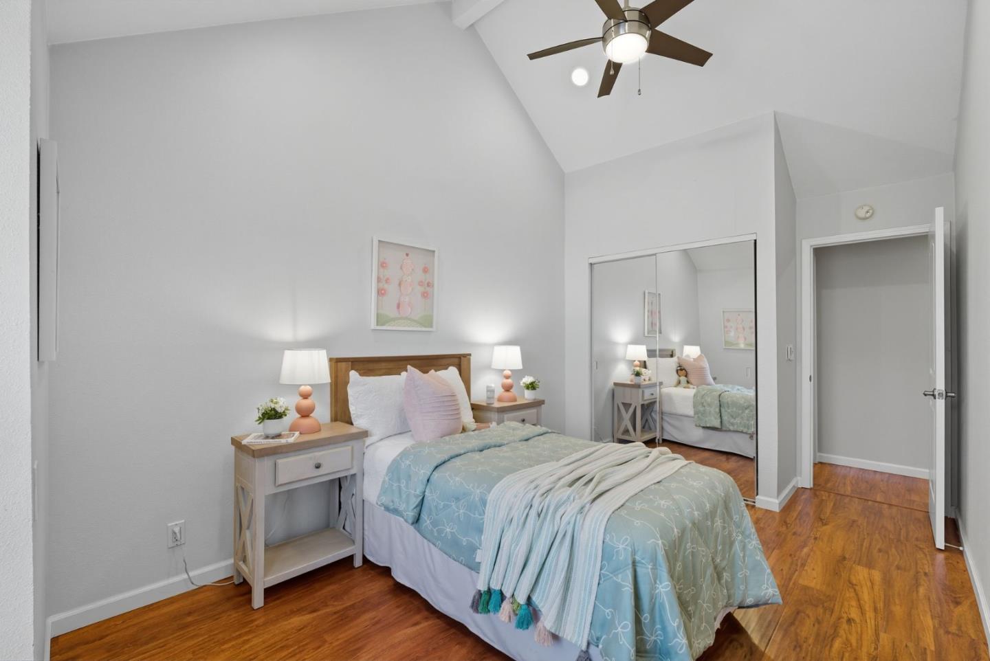 Detail Gallery Image 27 of 42 For 1299 Foxwood Dr, San Jose,  CA 95118 - 3 Beds | 2/1 Baths