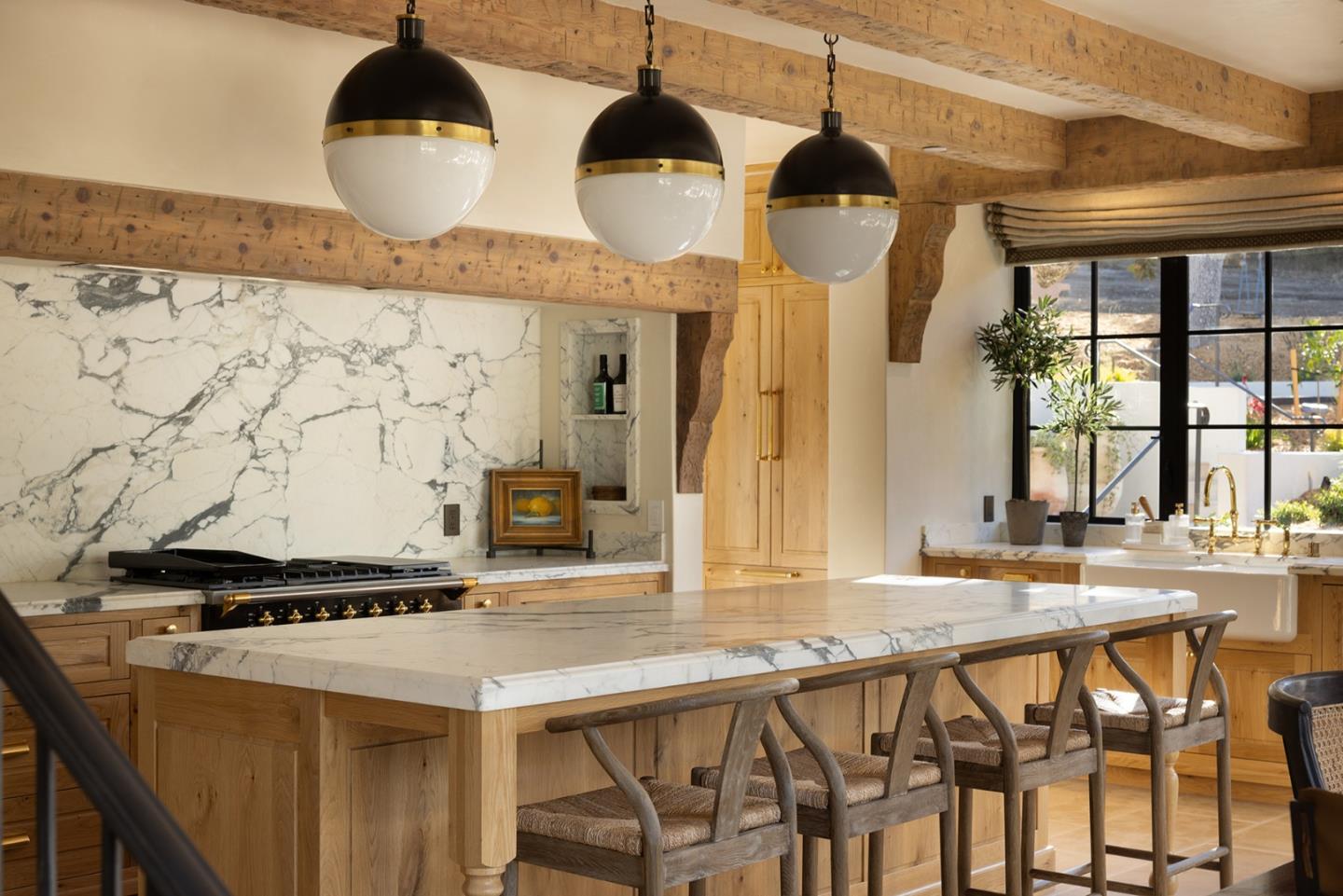 Detail Gallery Image 13 of 66 For 10 Encina Dr, Carmel Valley,  CA 93924 - 4 Beds | 4/1 Baths