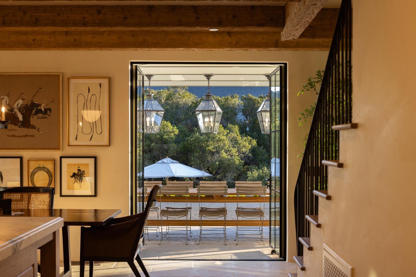 Detail Gallery Image 17 of 66 For 10 Encina Dr, Carmel Valley,  CA 93924 - 4 Beds | 4/1 Baths