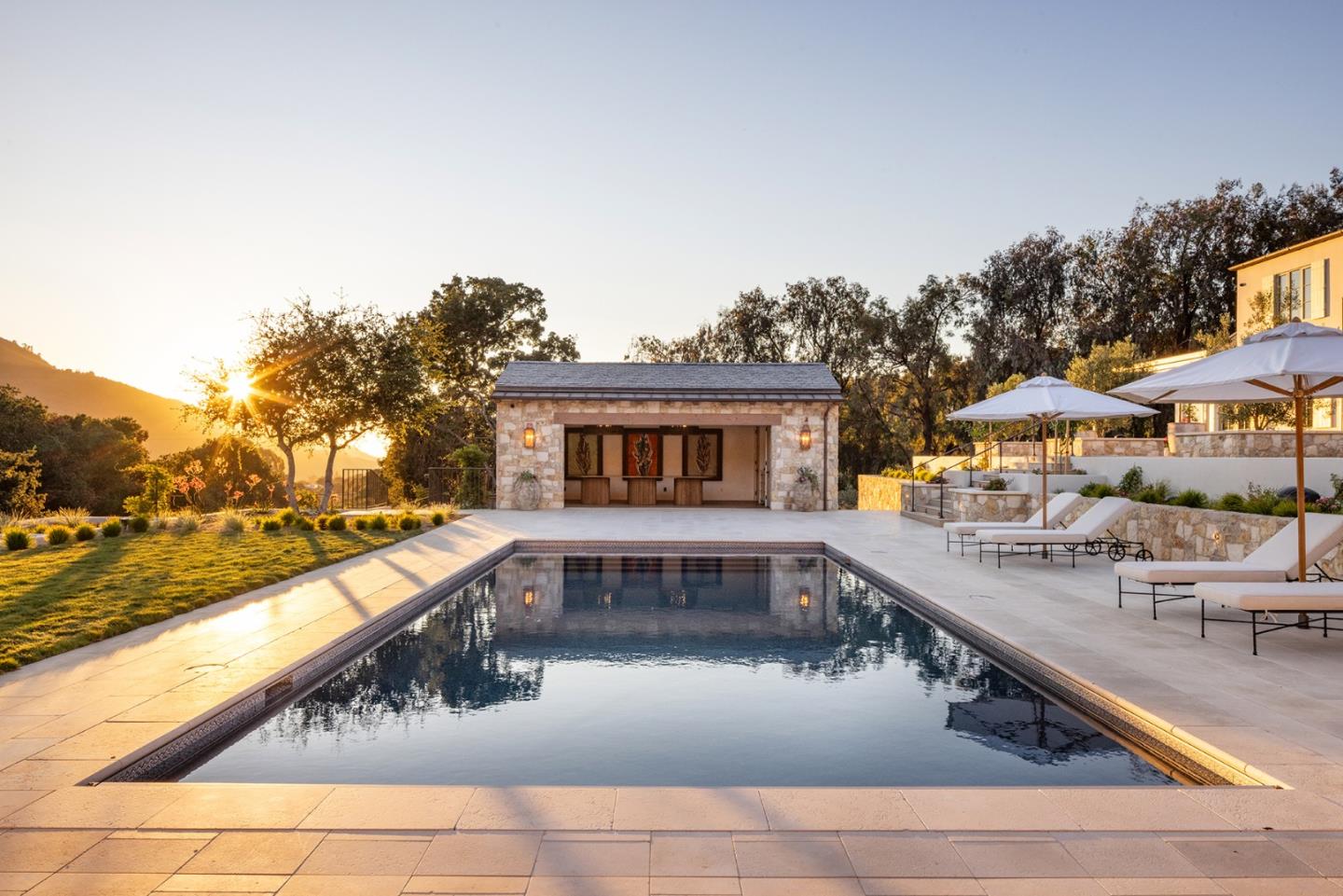 Detail Gallery Image 2 of 66 For 10 Encina Dr, Carmel Valley,  CA 93924 - 4 Beds | 4/1 Baths