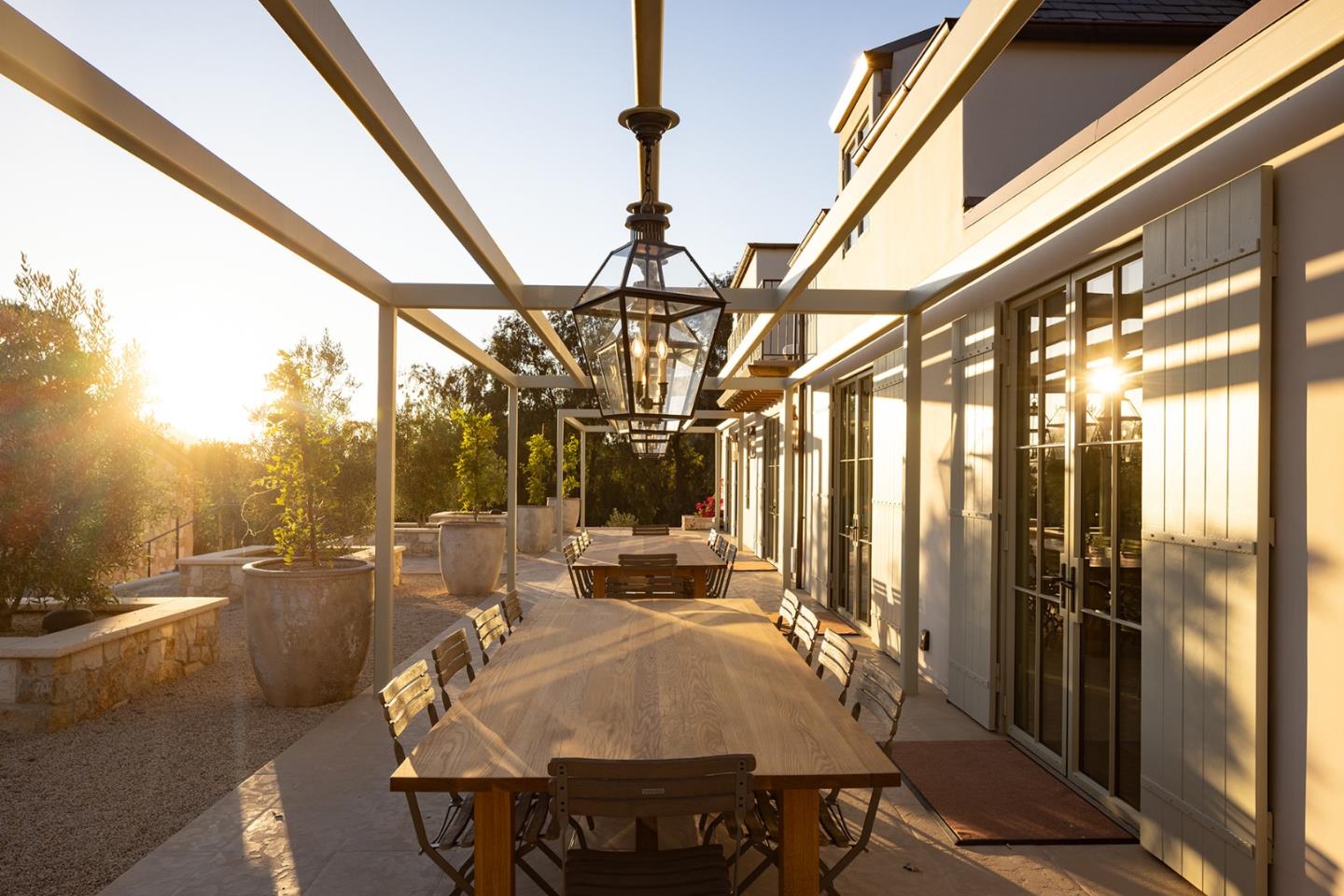 Detail Gallery Image 20 of 66 For 10 Encina Dr, Carmel Valley,  CA 93924 - 4 Beds | 4/1 Baths