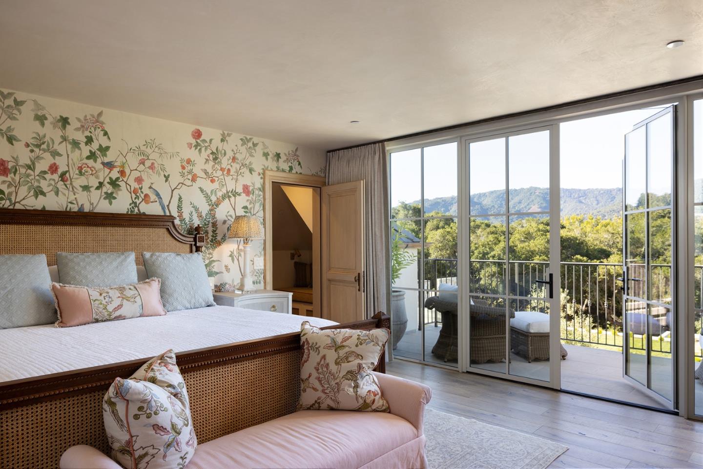 Detail Gallery Image 31 of 66 For 10 Encina Dr, Carmel Valley,  CA 93924 - 4 Beds | 4/1 Baths