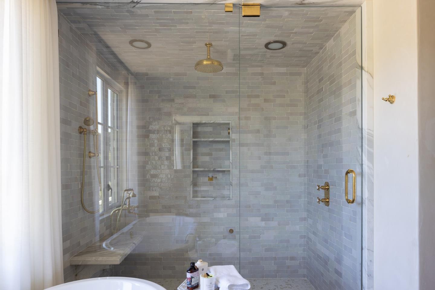 Detail Gallery Image 36 of 66 For 10 Encina Dr, Carmel Valley,  CA 93924 - 4 Beds | 4/1 Baths