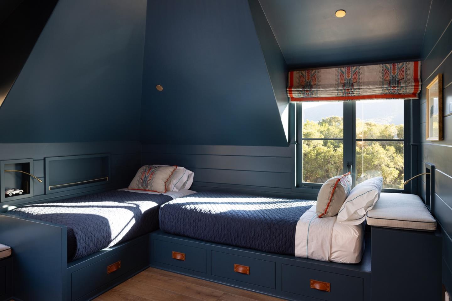 Detail Gallery Image 38 of 66 For 10 Encina Dr, Carmel Valley,  CA 93924 - 4 Beds | 4/1 Baths