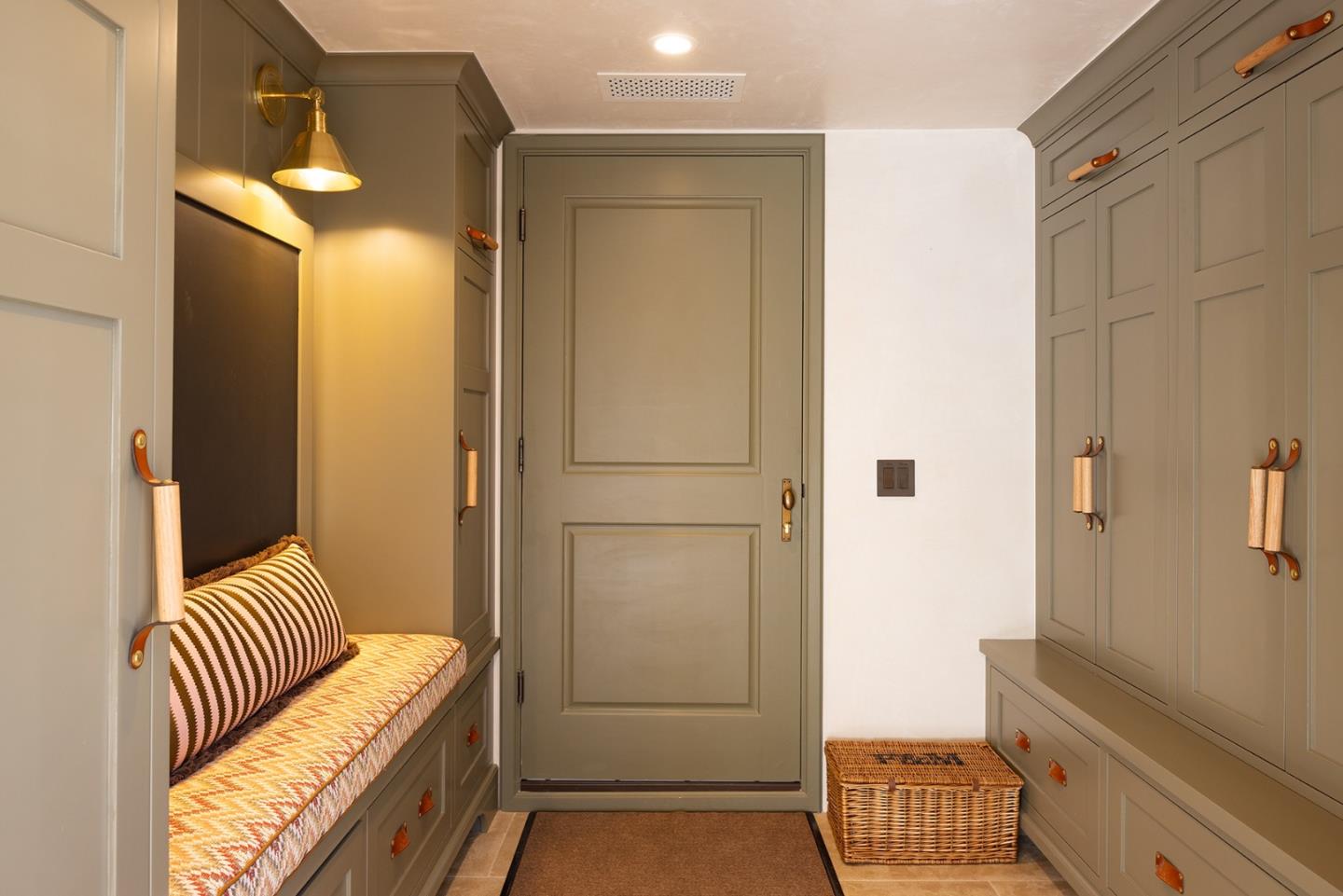 Detail Gallery Image 42 of 66 For 10 Encina Dr, Carmel Valley,  CA 93924 - 4 Beds | 4/1 Baths