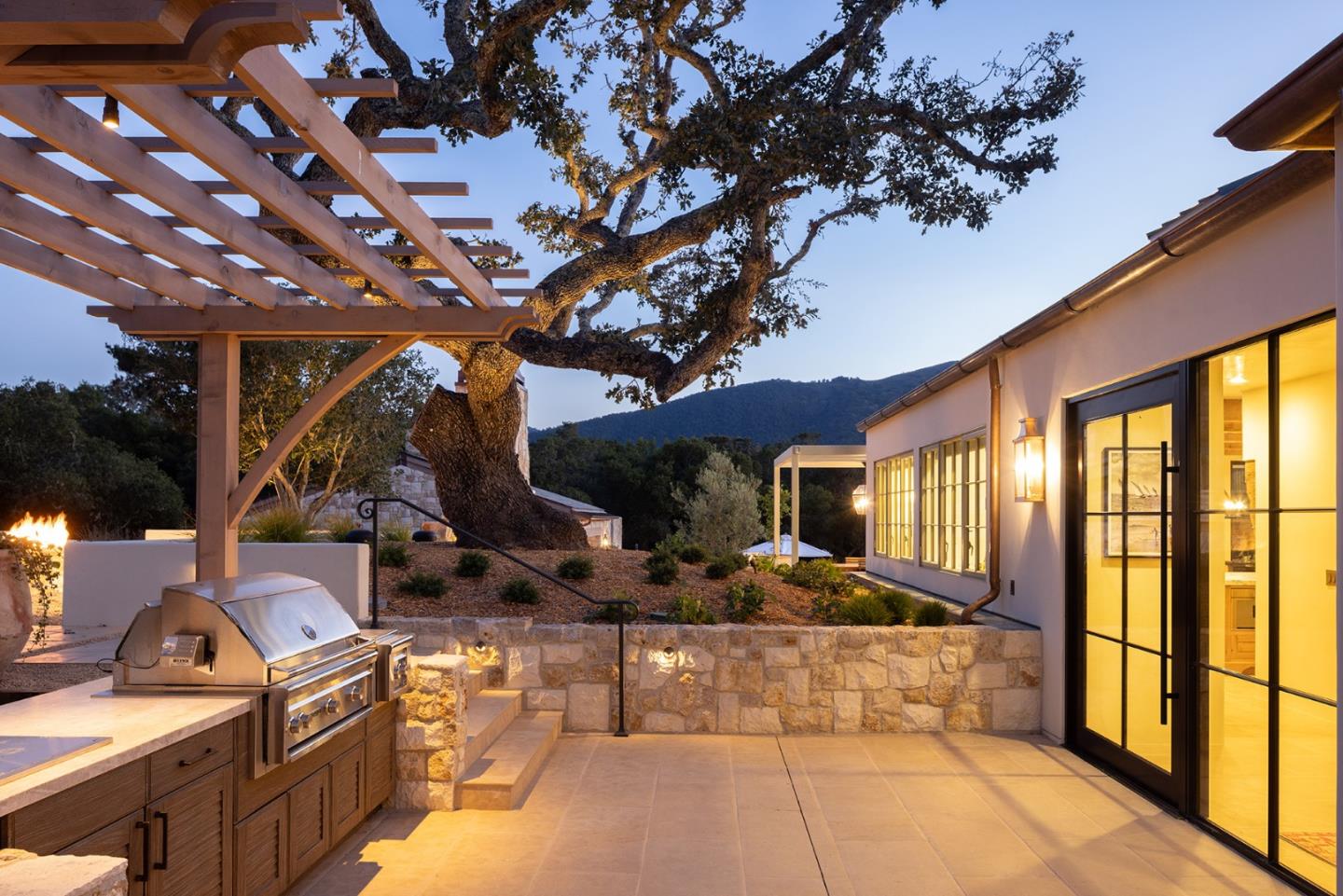 Detail Gallery Image 43 of 66 For 10 Encina Dr, Carmel Valley,  CA 93924 - 4 Beds | 4/1 Baths