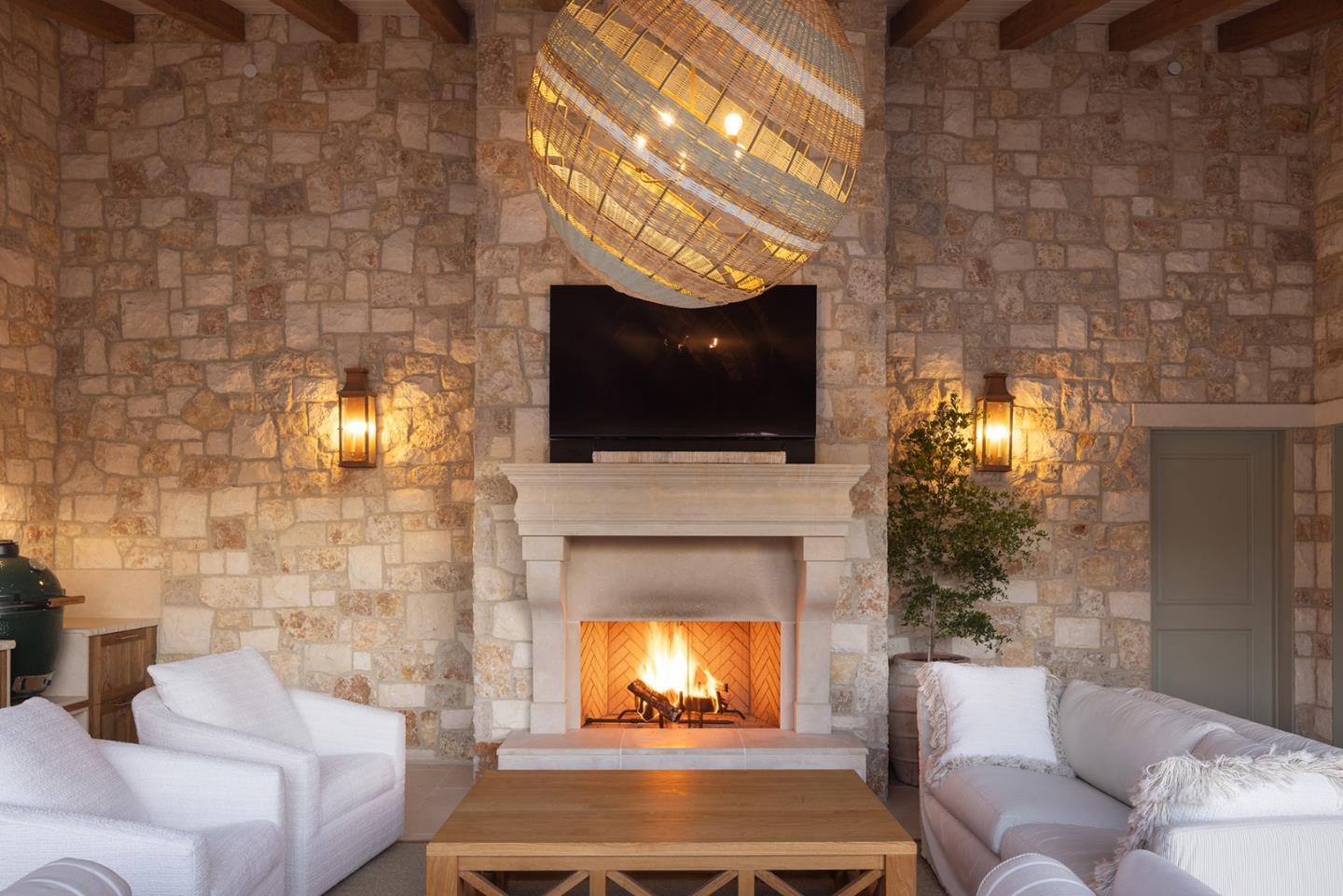 Detail Gallery Image 54 of 66 For 10 Encina Dr, Carmel Valley,  CA 93924 - 4 Beds | 4/1 Baths