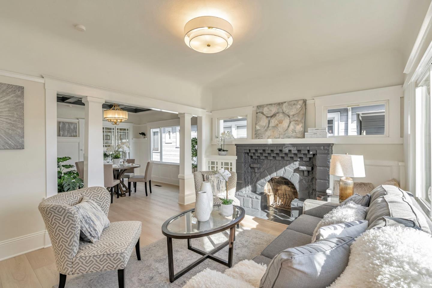 Detail Gallery Image 4 of 18 For 1237 Ashby Ave, Berkeley,  CA 94702 - 2 Beds | 2 Baths