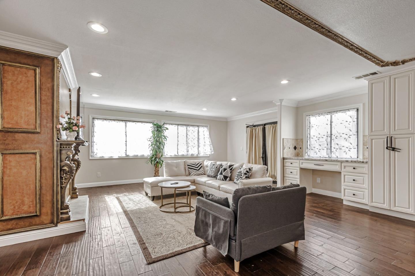 Detail Gallery Image 13 of 65 For 101 S 13th St, San Jose,  CA 95112 - 5 Beds | 5 Baths