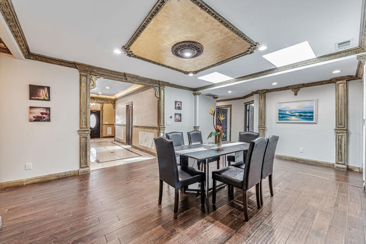 Detail Gallery Image 30 of 65 For 101 S 13th St, San Jose,  CA 95112 - 5 Beds | 5 Baths