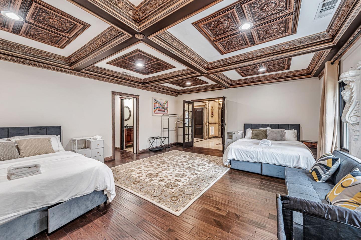 Detail Gallery Image 31 of 65 For 101 S 13th St, San Jose,  CA 95112 - 5 Beds | 5 Baths