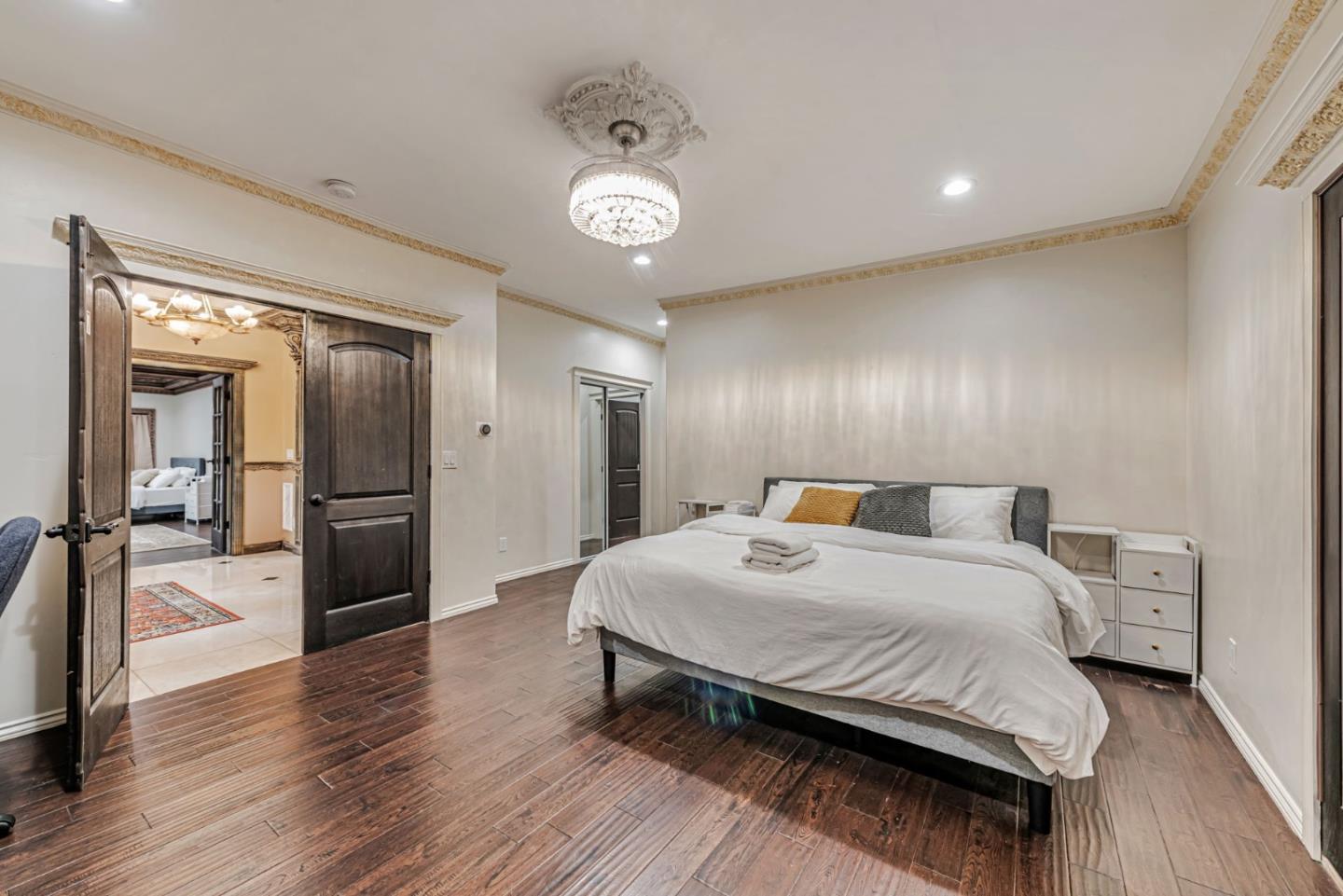 Detail Gallery Image 51 of 65 For 101 S 13th St, San Jose,  CA 95112 - 5 Beds | 5 Baths