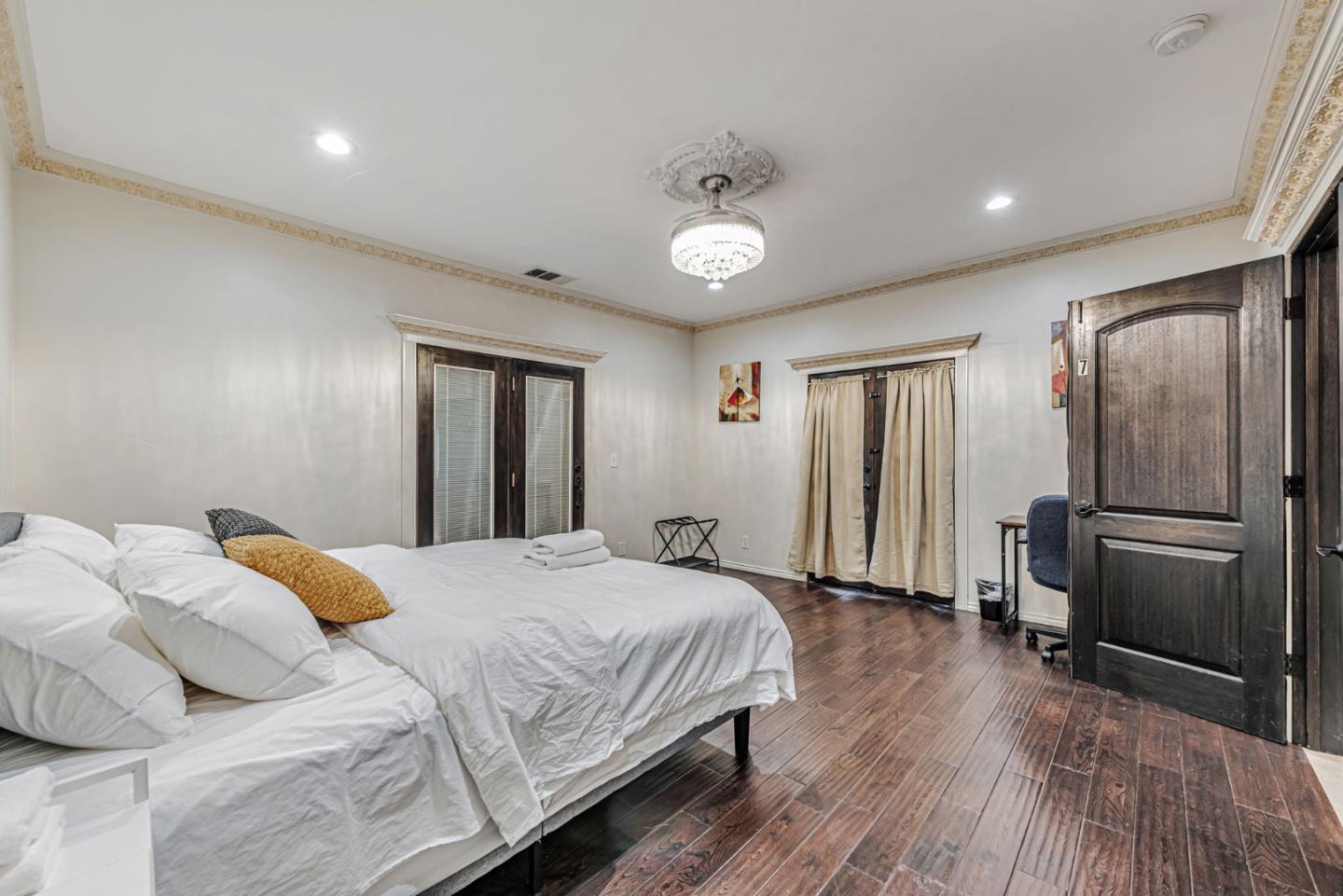 Detail Gallery Image 52 of 65 For 101 S 13th St, San Jose,  CA 95112 - 5 Beds | 5 Baths