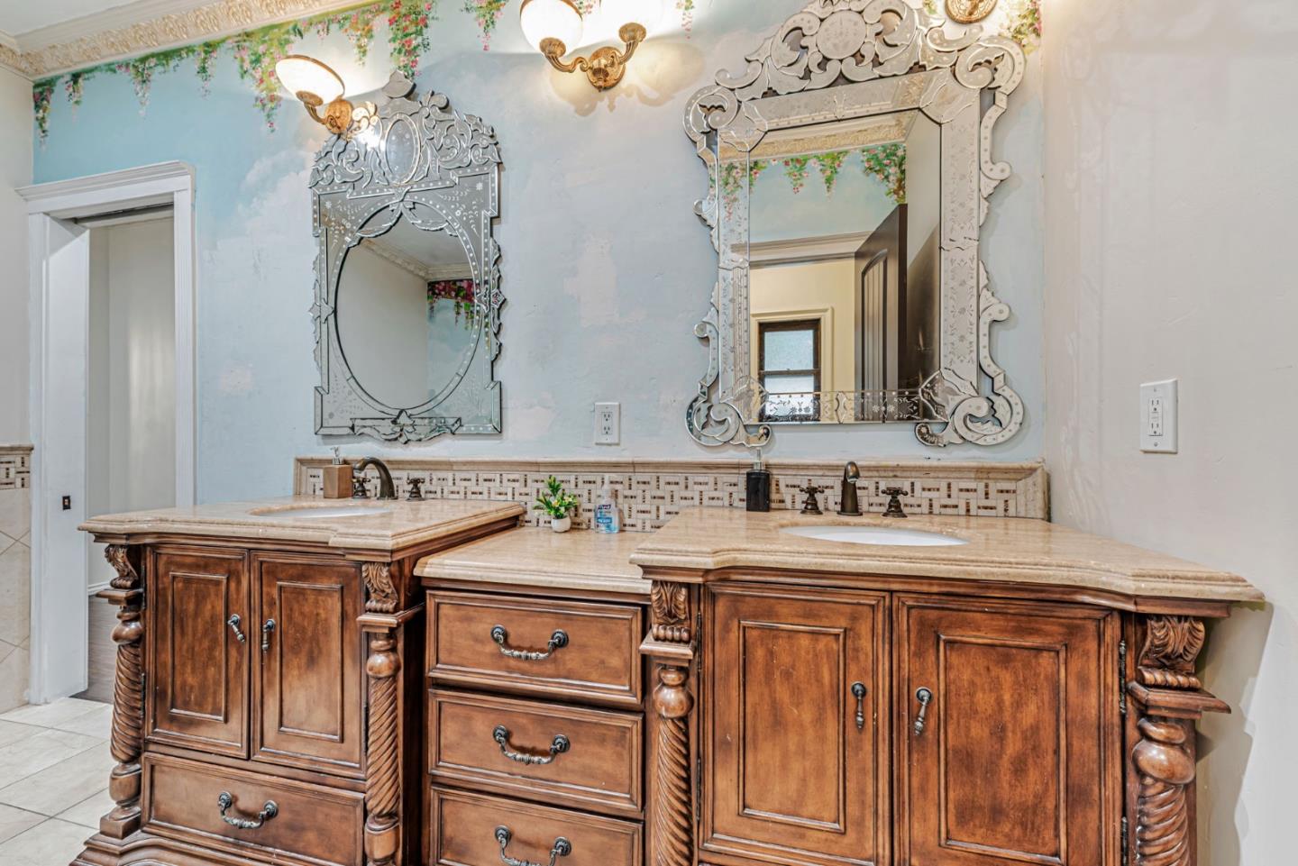 Detail Gallery Image 55 of 65 For 101 S 13th St, San Jose,  CA 95112 - 5 Beds | 5 Baths