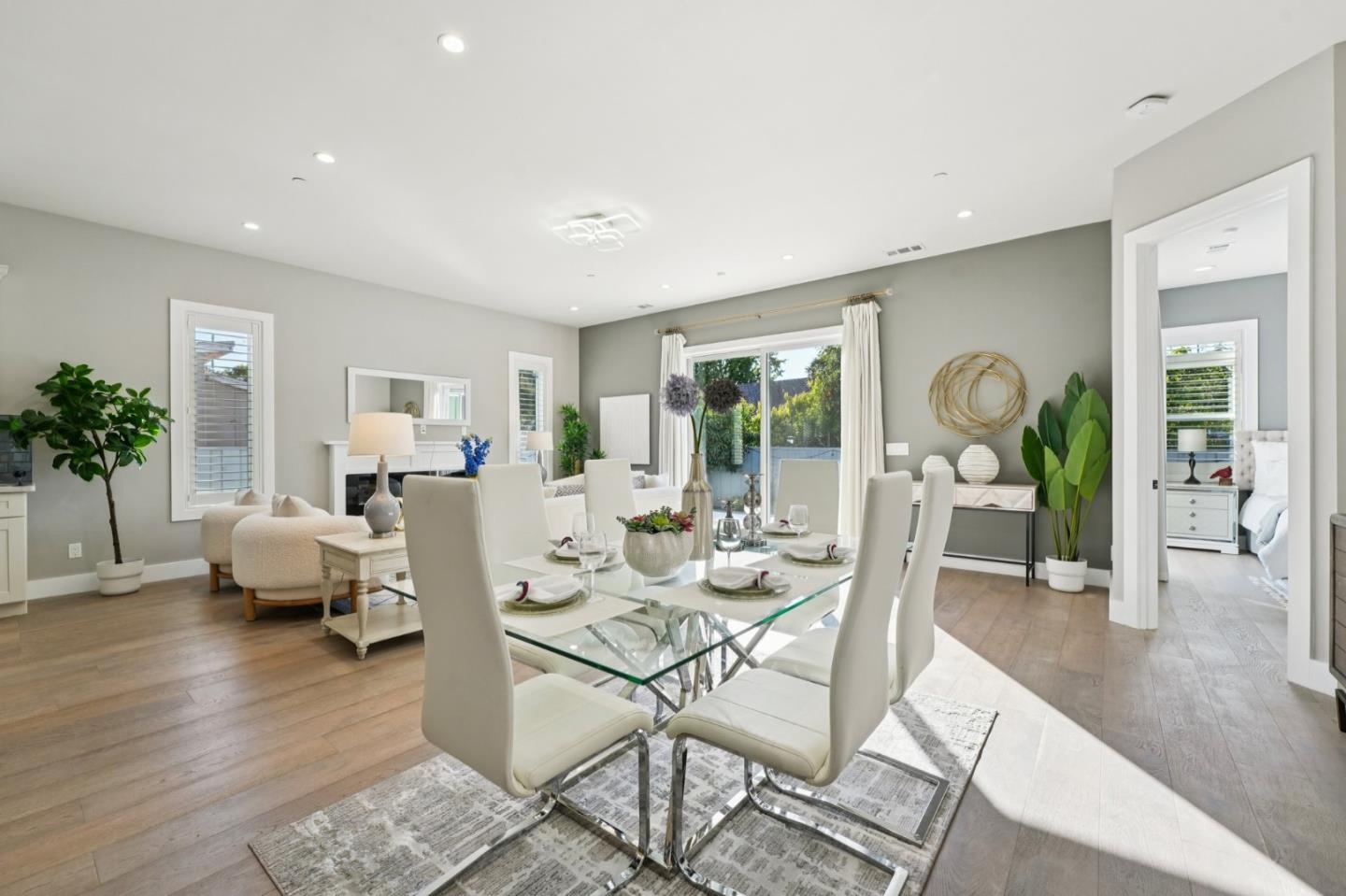 Detail Gallery Image 10 of 42 For 954 Burgoyne St, Mountain View,  CA 94043 - 4 Beds | 4 Baths