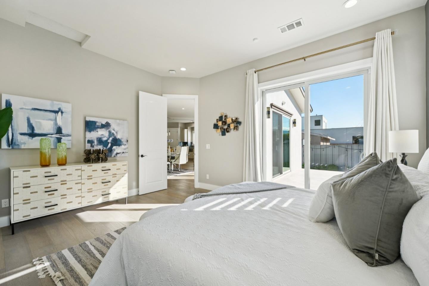 Detail Gallery Image 17 of 42 For 954 Burgoyne St, Mountain View,  CA 94043 - 4 Beds | 4 Baths