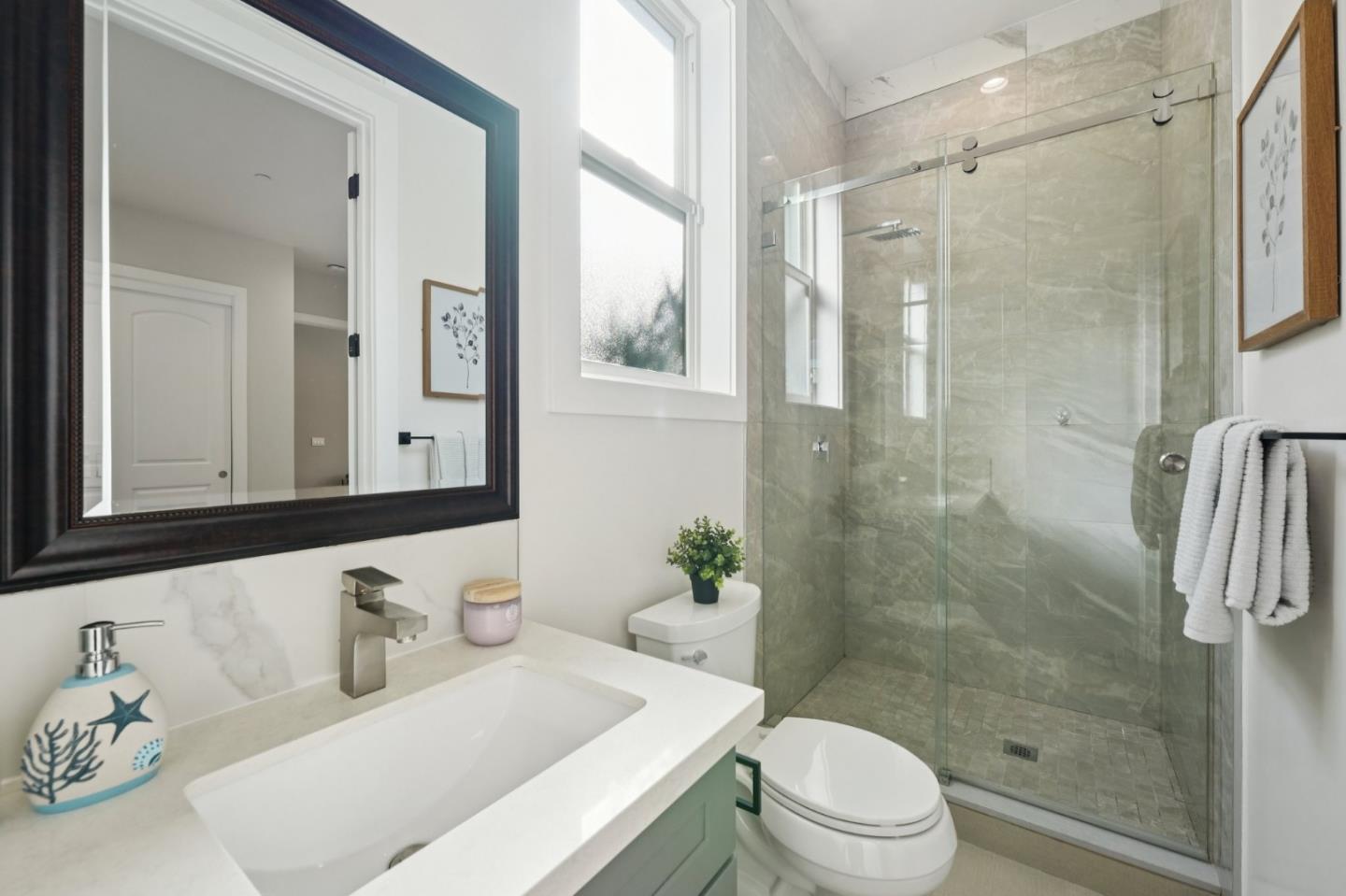 Detail Gallery Image 23 of 42 For 954 Burgoyne St, Mountain View,  CA 94043 - 4 Beds | 4 Baths