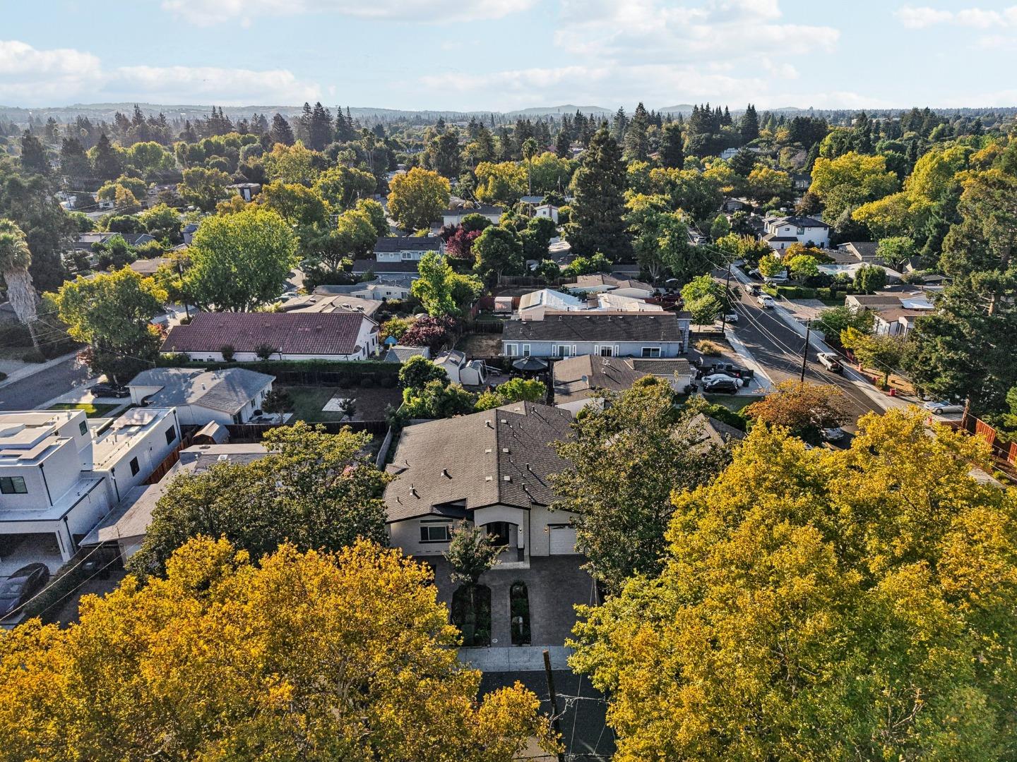 Detail Gallery Image 35 of 42 For 954 Burgoyne St, Mountain View,  CA 94043 - 4 Beds | 4 Baths