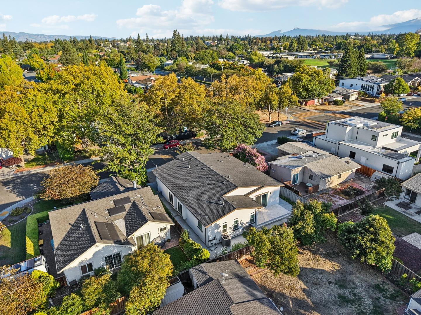 Detail Gallery Image 40 of 42 For 954 Burgoyne St, Mountain View,  CA 94043 - 4 Beds | 4 Baths