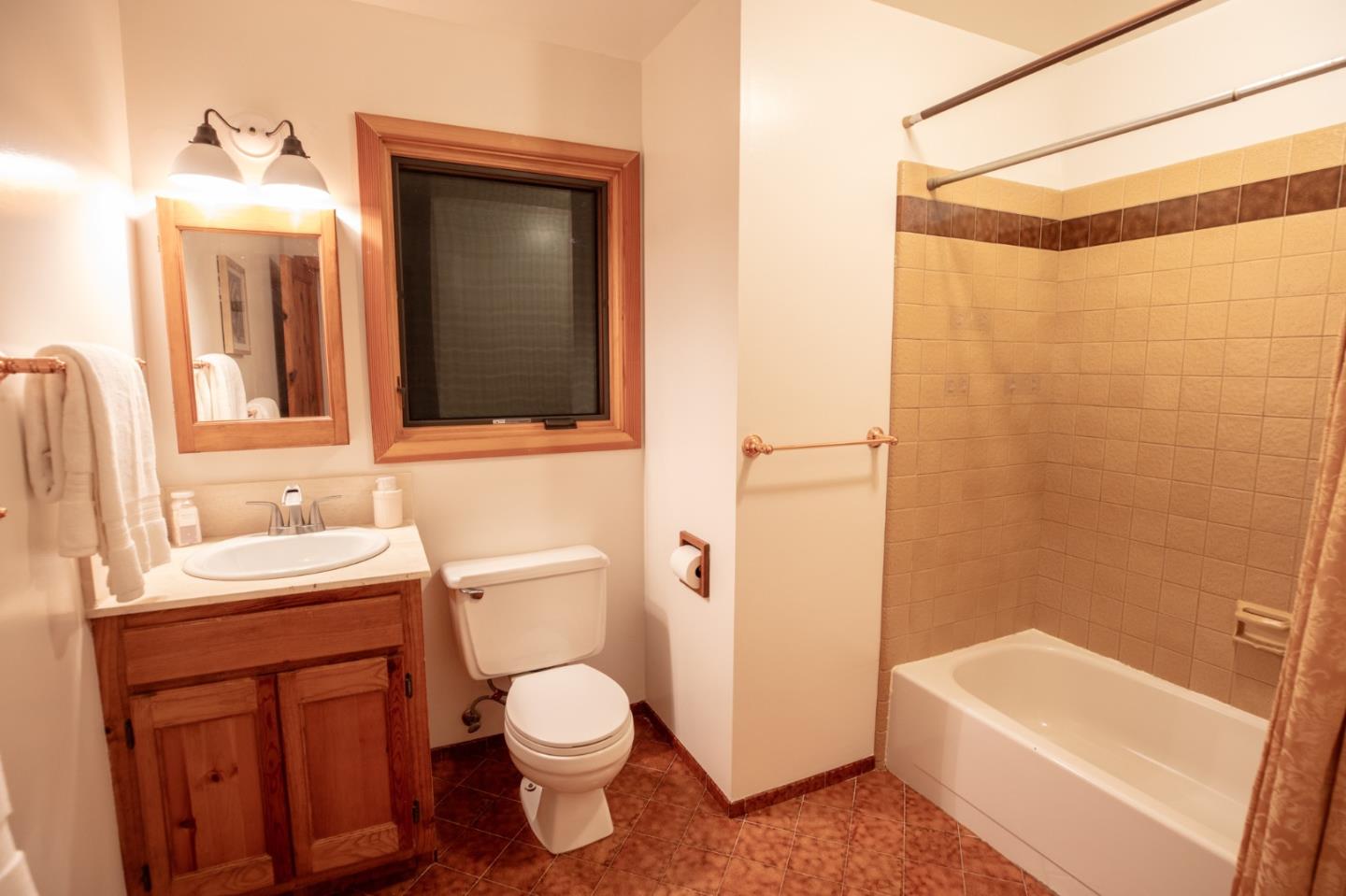 Detail Gallery Image 26 of 82 For 4600 Trout Gulch Rd, Aptos,  CA 95003 - 2 Beds | 2 Baths