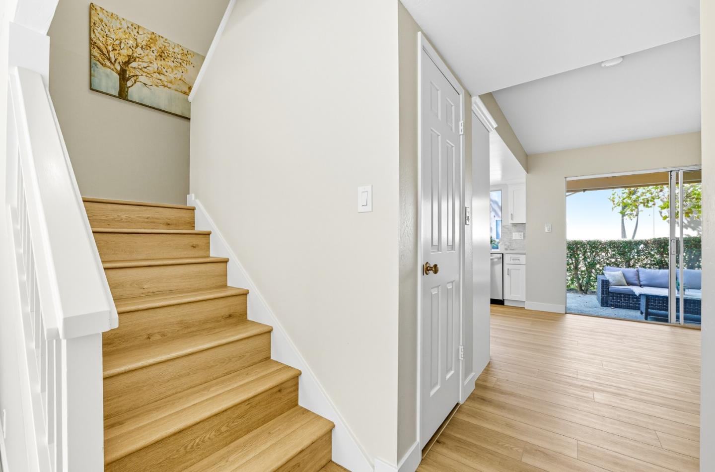 Detail Gallery Image 18 of 32 For 1063 Whitebick Dr, San Jose,  CA 95129 - 4 Beds | 2/1 Baths