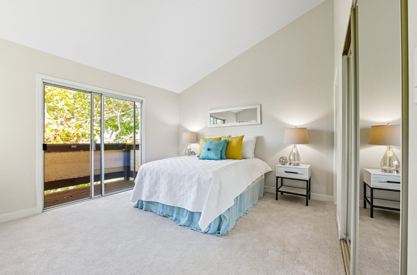 Detail Gallery Image 27 of 32 For 1063 Whitebick Dr, San Jose,  CA 95129 - 4 Beds | 2/1 Baths