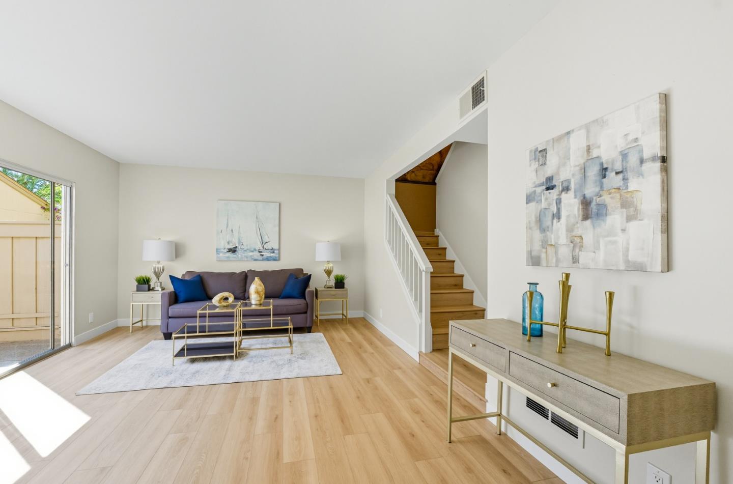 Detail Gallery Image 7 of 32 For 1063 Whitebick Dr, San Jose,  CA 95129 - 4 Beds | 2/1 Baths