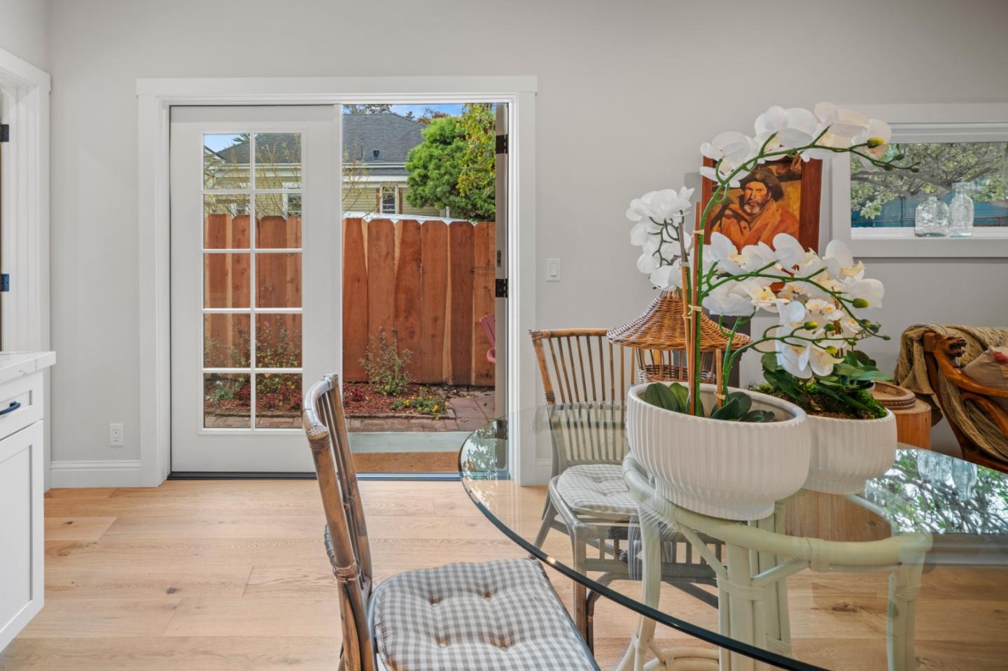 Detail Gallery Image 11 of 40 For 311 Lobos Ave, Pacific Grove,  CA 93950 - 2 Beds | 2 Baths