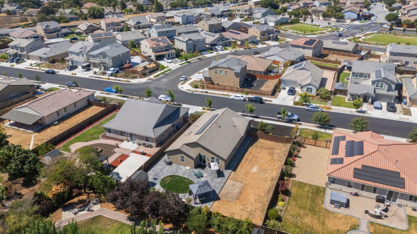 Detail Gallery Image 37 of 43 For 2741 Grayson St, Hollister,  CA 95023 - 4 Beds | 2 Baths