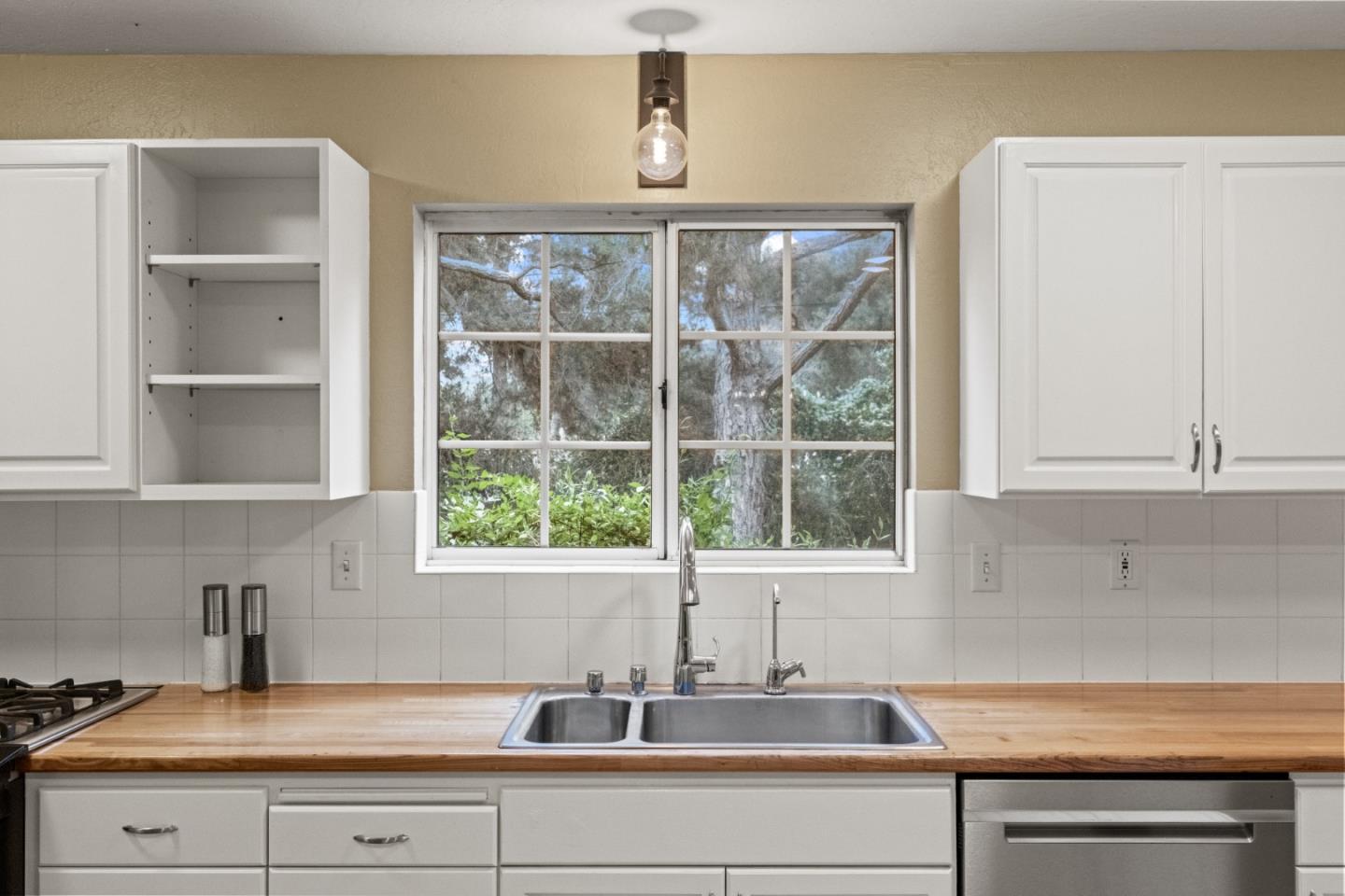 Detail Gallery Image 32 of 50 For 93 Boronda Rd, Carmel Valley,  CA 93924 - 4 Beds | 2 Baths