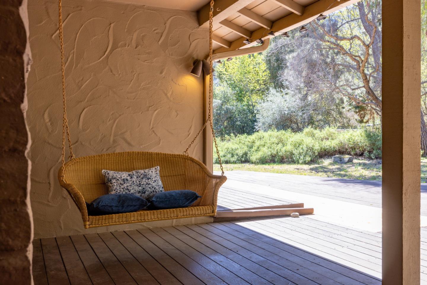 Detail Gallery Image 4 of 50 For 93 Boronda Rd, Carmel Valley,  CA 93924 - 4 Beds | 2 Baths