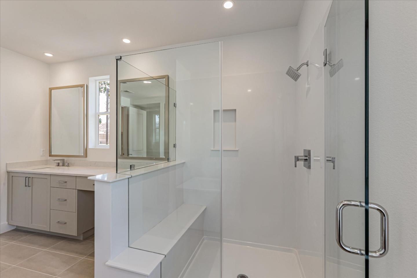 Detail Gallery Image 13 of 21 For 528 Lapis Ct, San Ramon,  CA 94583 - 4 Beds | 2/1 Baths