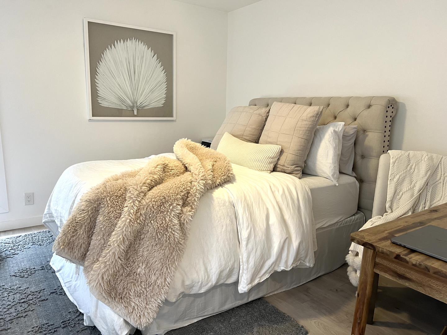 Detail Gallery Image 13 of 26 For 1 Doris Ct, Redwood City,  CA 94061 - – Beds | – Baths