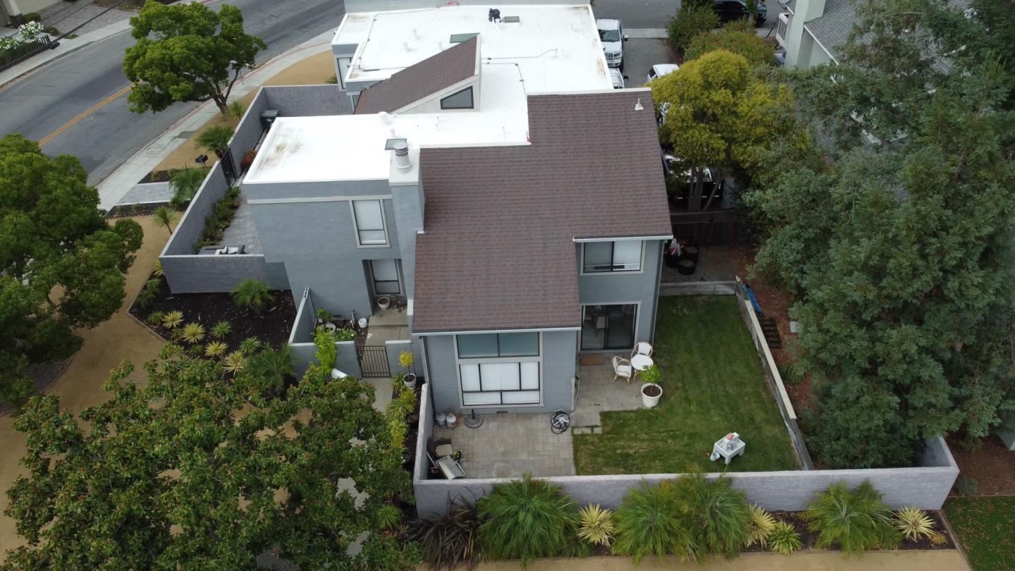 Detail Gallery Image 22 of 26 For 1 Doris Ct, Redwood City,  CA 94061 - – Beds | – Baths