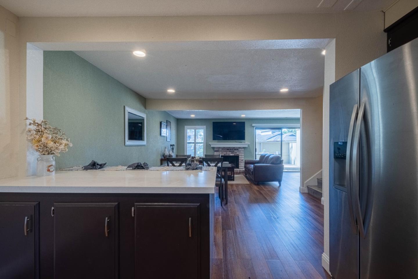 Detail Gallery Image 12 of 38 For 1840 Cherokee Dr #2,  Salinas,  CA 93906 - 3 Beds | 2/1 Baths