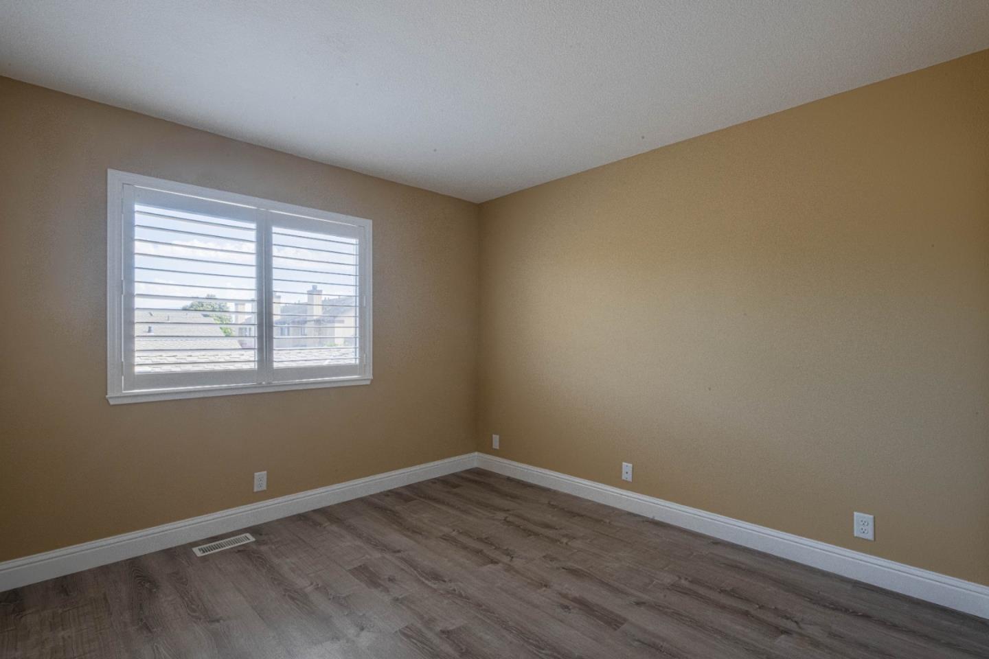 Detail Gallery Image 30 of 38 For 1840 Cherokee Dr #2,  Salinas,  CA 93906 - 3 Beds | 2/1 Baths