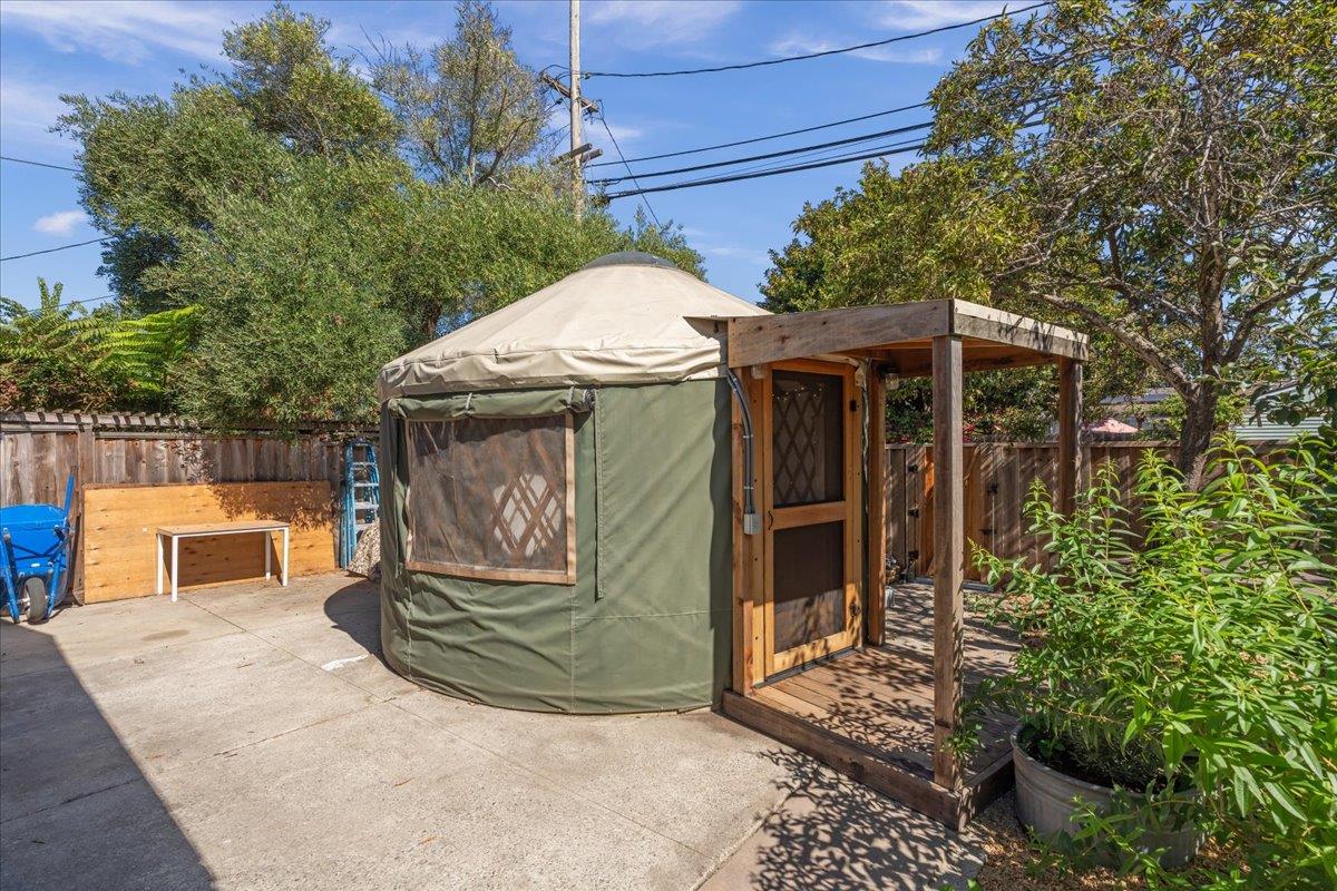 Detail Gallery Image 25 of 25 For 229 Coulson Ave, Santa Cruz,  CA 95060 - 2 Beds | 1 Baths