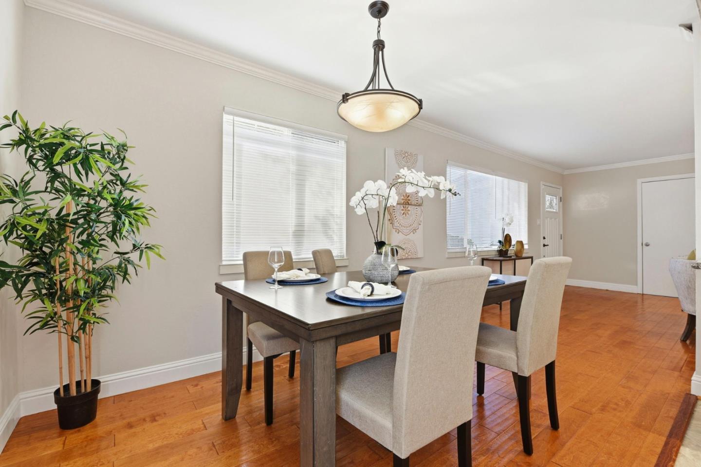 Detail Gallery Image 11 of 34 For 2934 Custer Dr, San Jose,  CA 95124 - 4 Beds | 2 Baths