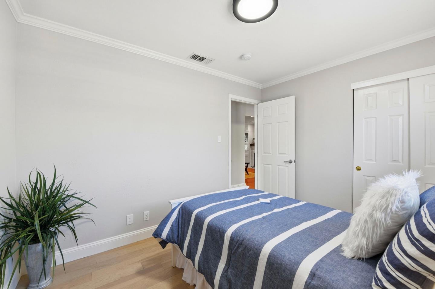 Detail Gallery Image 23 of 34 For 2934 Custer Dr, San Jose,  CA 95124 - 4 Beds | 2 Baths